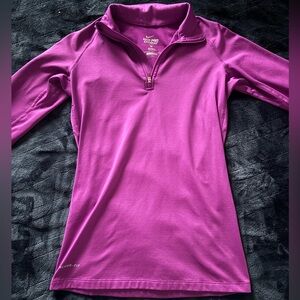 Women’s Nike Pullover - size S